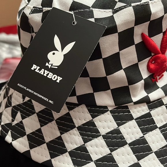 ππΊππΊππΊπ NWT PLAYBOY CHECKERED BUCKET HATππΊππΊππΊππΊ - Picture 2 of 5